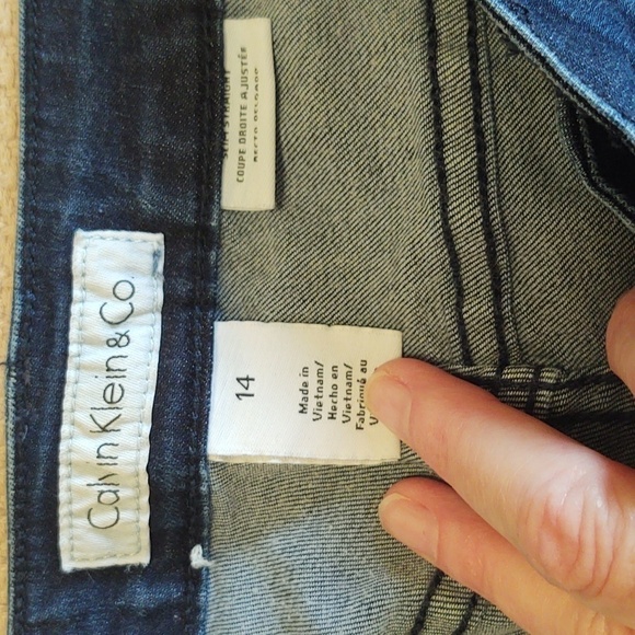 Calvin Klein Women's Slim Straight Denim Jeans - Picture 3 of 8